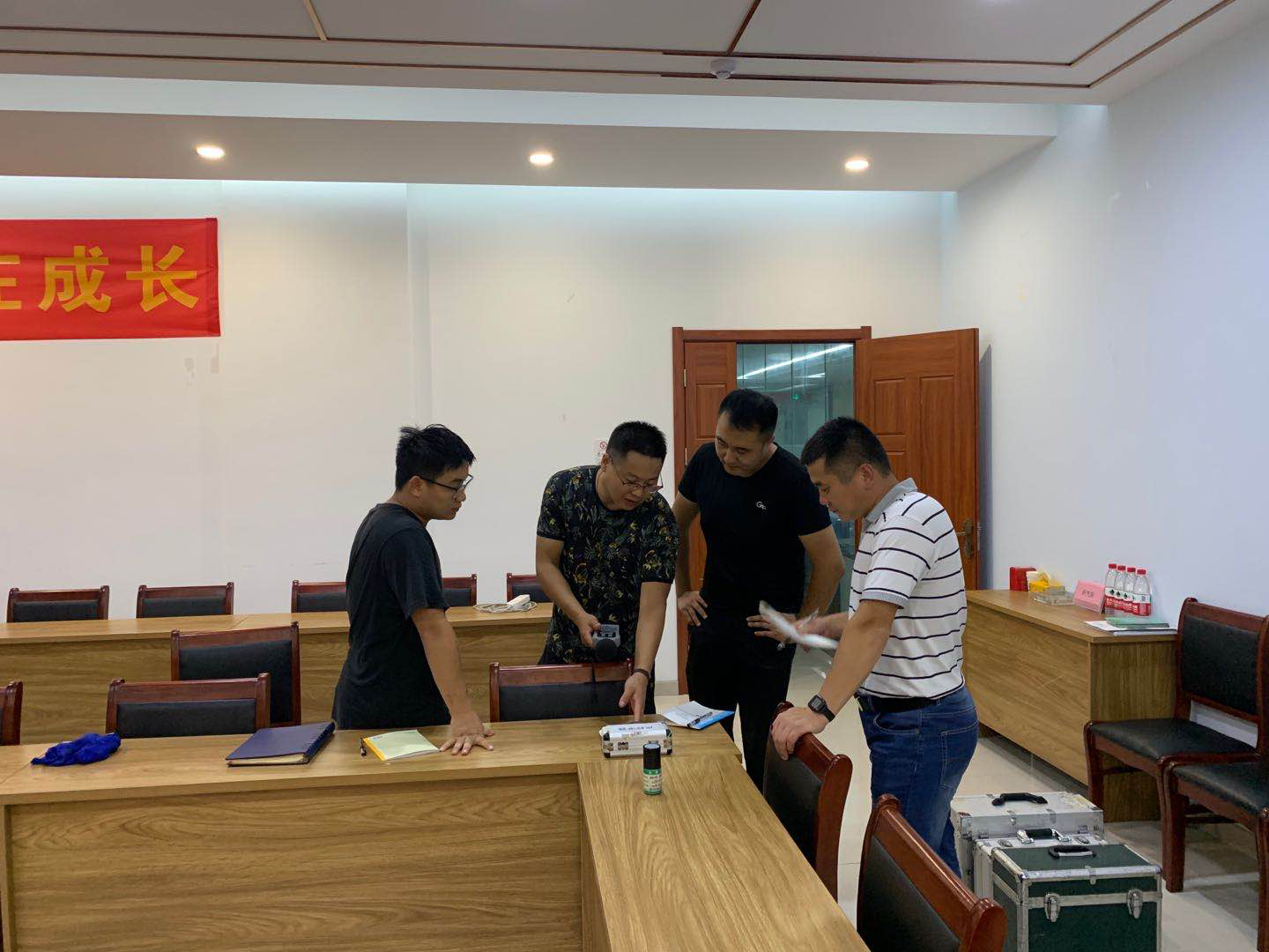 環(huán)境監(jiān)測(cè)現(xiàn)場(chǎng)需注意的問(wèn)題